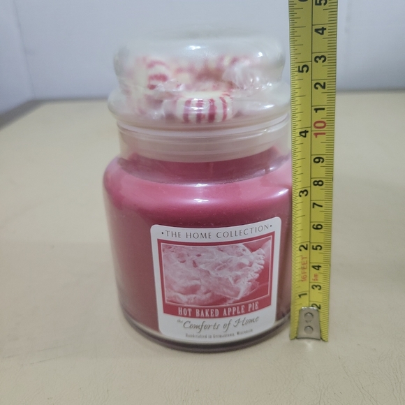 The Home Collection Hot Baked Apple Pie Scented Candle - Picture 9 of 11